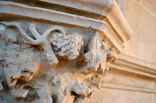 Grappe de pierre Sculpture d’une grappe